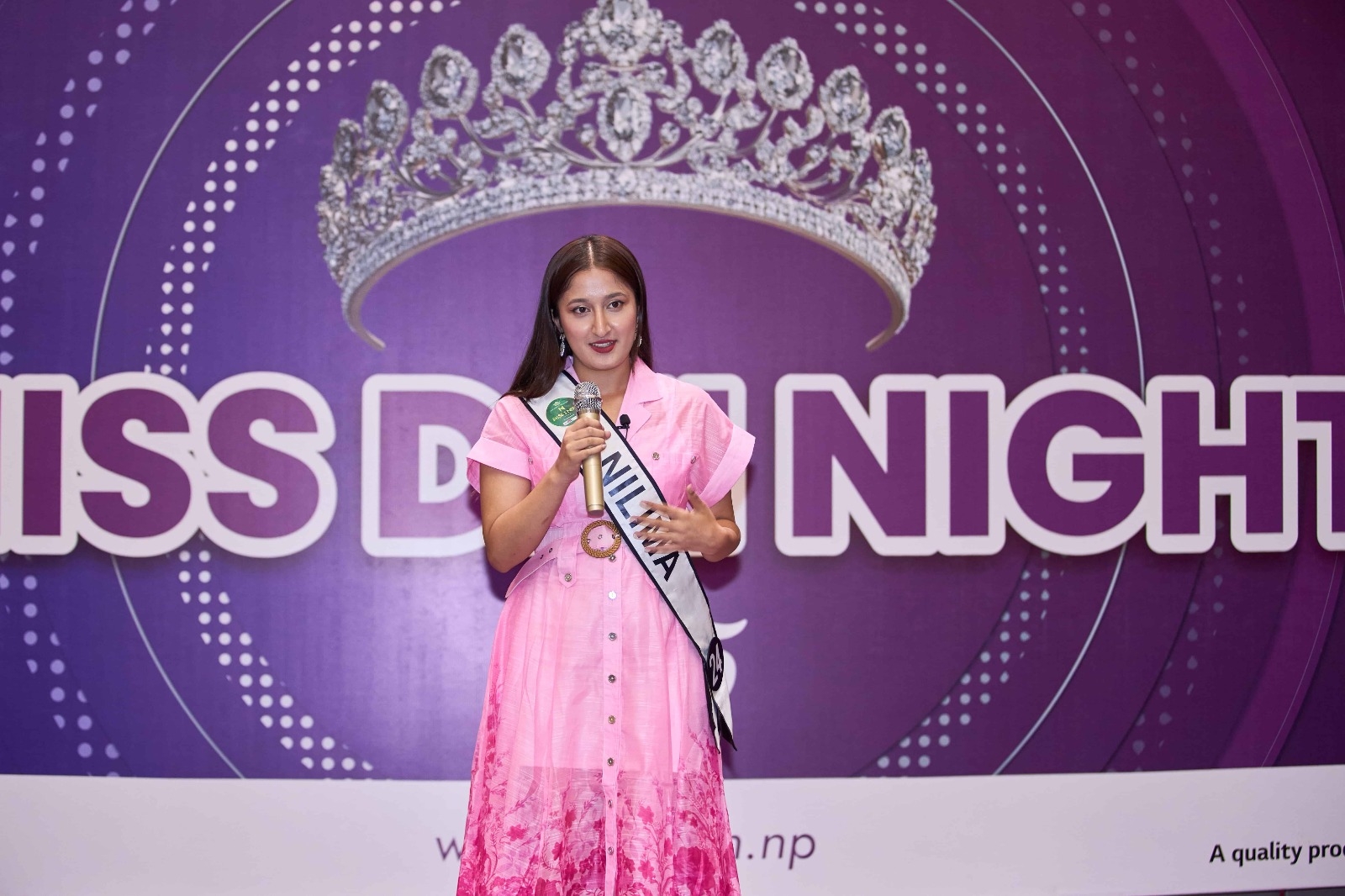 miss-earth-image