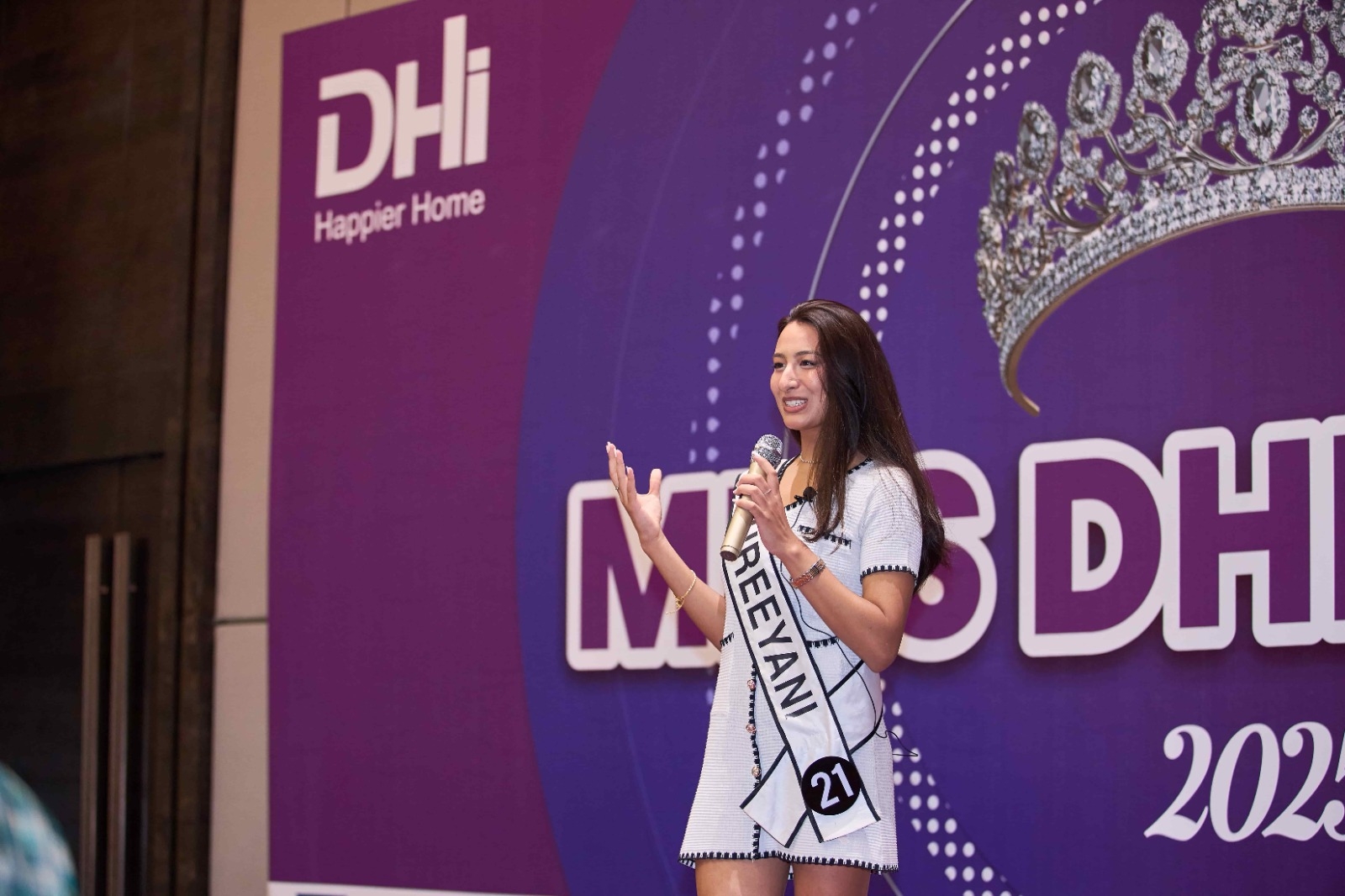 miss-earth-image